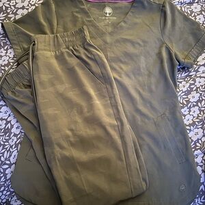 Healing Hands Camo Olive Scrub Top
